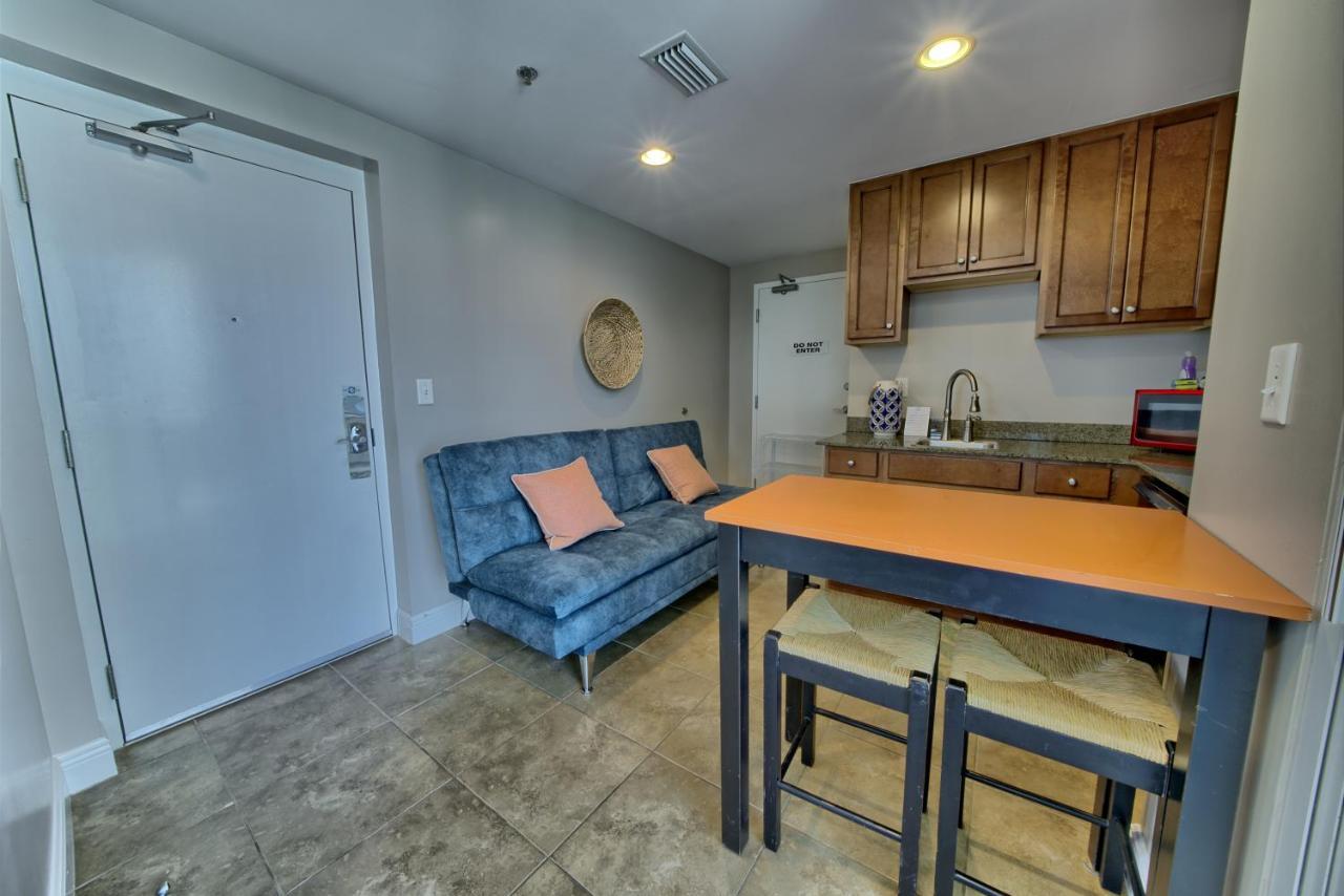 Sterling Breeze - Cozy Beachfront One Bedroom Condo Panama City Beach Eksteriør billede